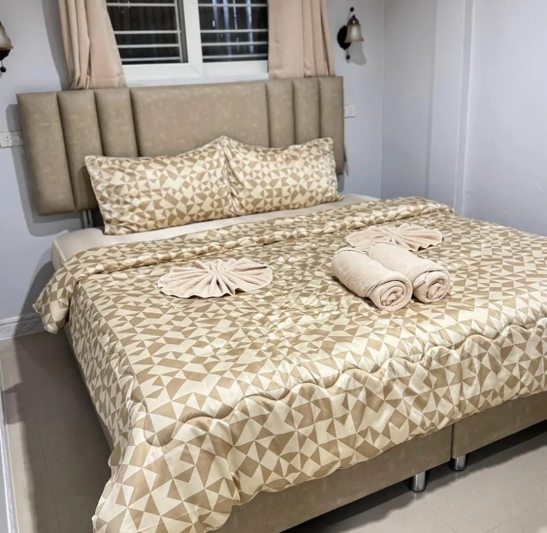 Miley Guesthouse Phi Phi Don 0*,  Thailand